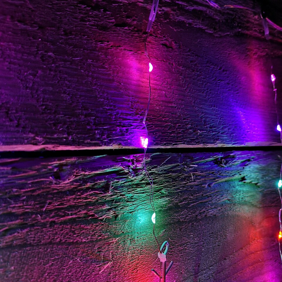 image 1 of 200 LED 16m Christmas Outdoor Function Lights Timer Clear Cable in Red & White