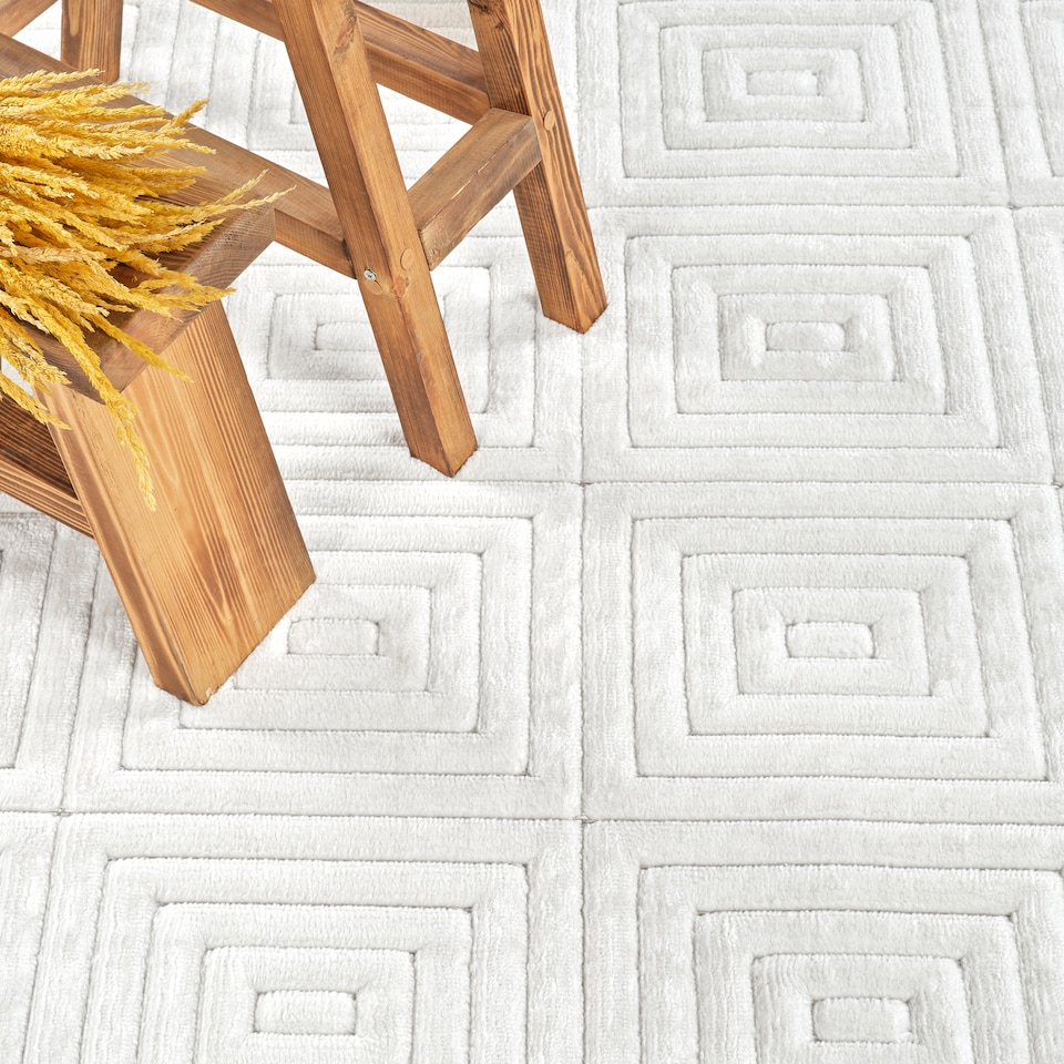 image 1 of LIVABLISS Le Mans-Modern 3D High & Low Pile Textured In- & Outdoor Rug 80 x 150 cm | White