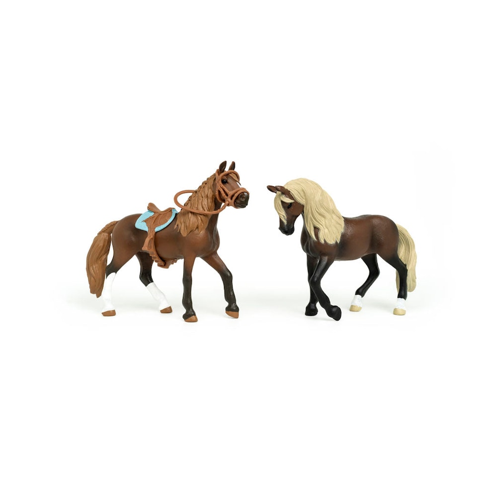 image 1 of SCHLEICH Horse Club Paso Peruano Starter Toy Figure Set (42738)
