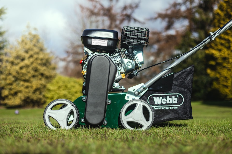 image 1 of Webb WEPS400 4 Wheel Petrol Lawn Scarifier & Raker with 40cm Working Width, 8 Depths and 45L Collection Bag - 3 Year Guarantee