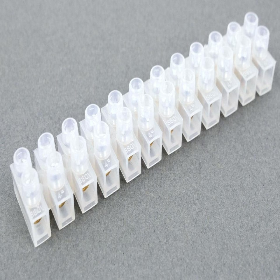 image 1 of Gaugemaster Electric 12-Way Terminal Block
