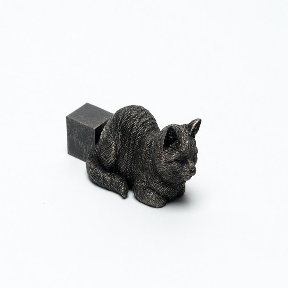 image 1 of Sleeping Cat Stretching Out Plant Pot Feet - Set of 3 - L12.5 x W5.5 x H4.5 cm Grey