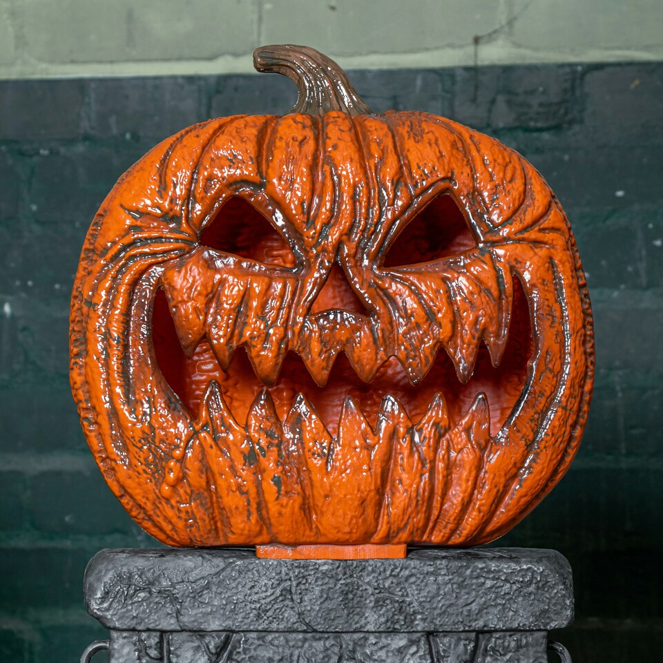 image 1 of 91cm x 1.2m Battery Powered Light up Halloween Pumpkin Fence with LEDs