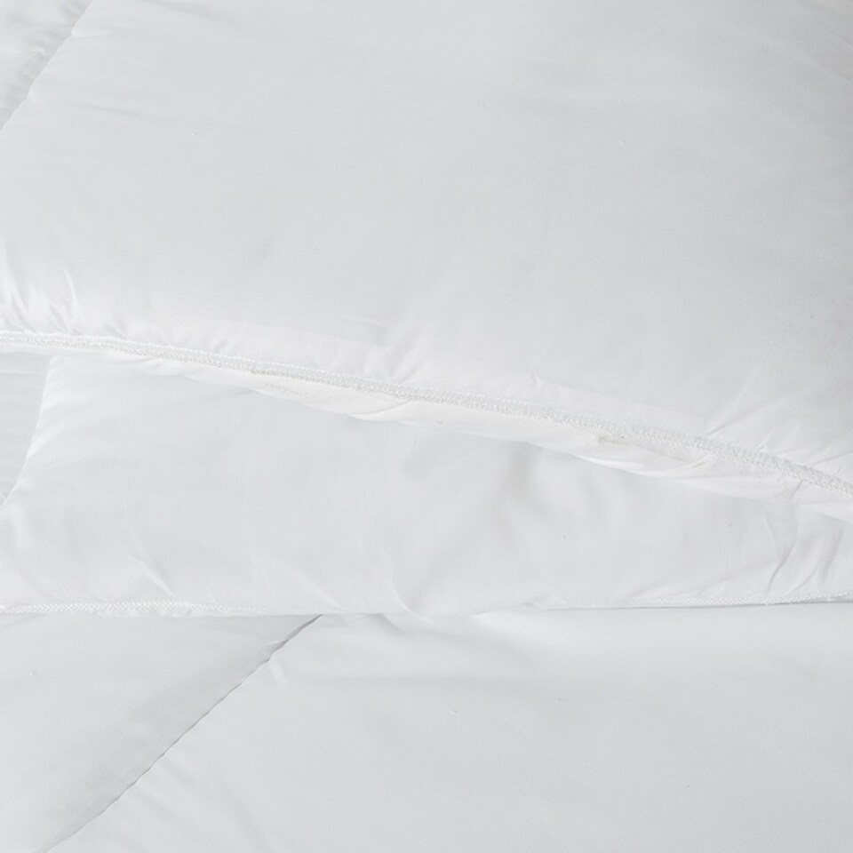 image 1 of Summer 4.5 Tog Microfibre Soft Like Down Duvet + 2 Pillows With Non Allergenic Hollowfibre Filling King White