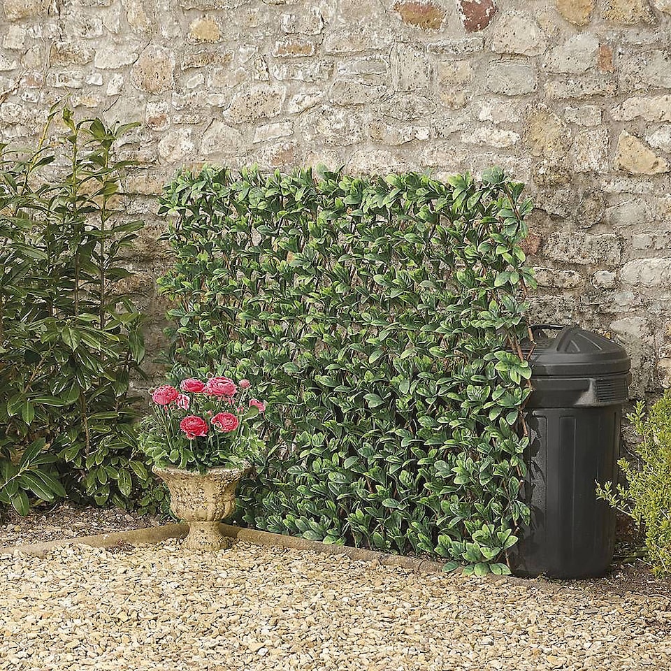 Artificial Evergreen Laurel Leaf Hedge Trellis 1 x 2m Expandable Privacy Screening Panel for Gardens, Balcony and Terraces (x4)