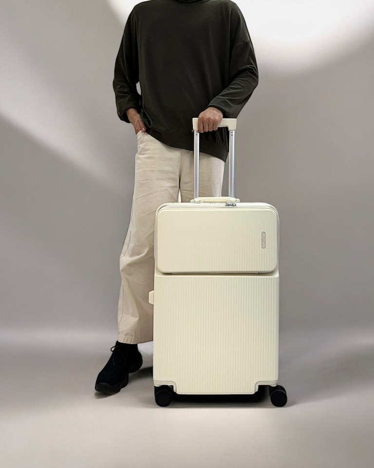 image 1 of Medium Suitcase 24’ Inch Hard Shell Checked Luggage - Lightweight, Durable with Built-in Cupholder, TSA Lock, Dual Spinner Wheels