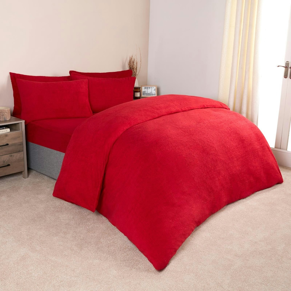 image 1 of OHS Soft Teddy Fleece Duvet Cover and Pillowcase Set, King - Red