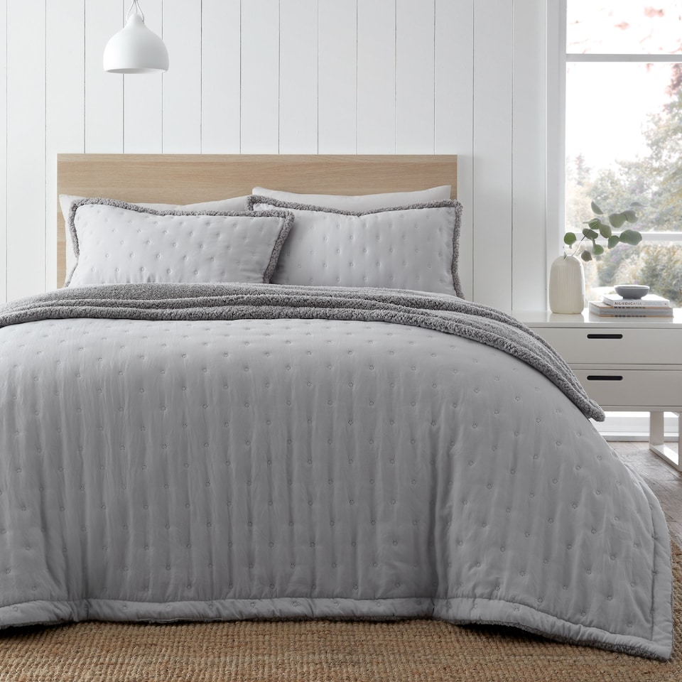 image 1 of Catherine Lansfield Cosy Nori Soft Sherpa Bedspread | Silver | Silver Grey | One Size