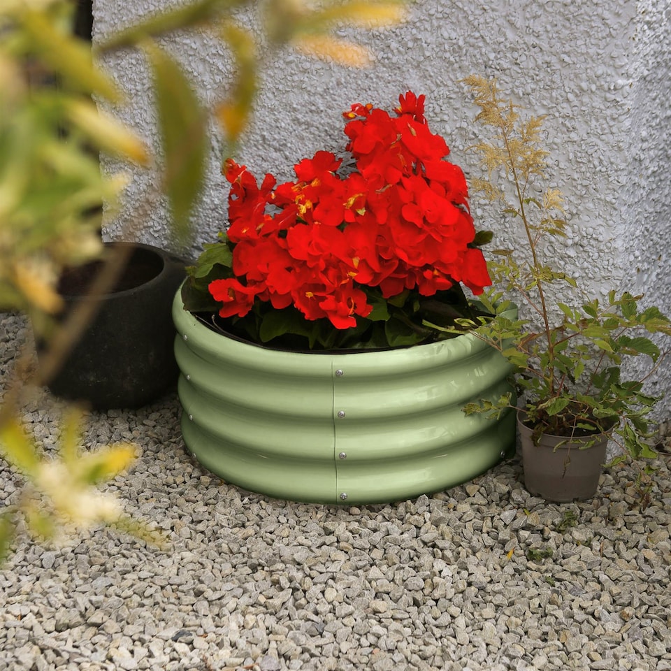 image 1 of Harbour Housewares Semicircular Galvanised Steel Raised Garden Beds - 90cm x 45cm - Green - Pack of 2 | Green | Green