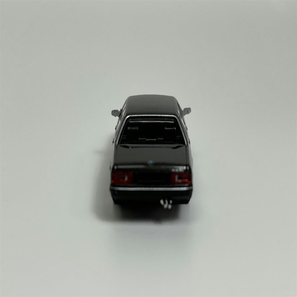 image 1 of BMW 7 Series 1977 Brown Metallic 1:87 Scale Minichamps 870020404