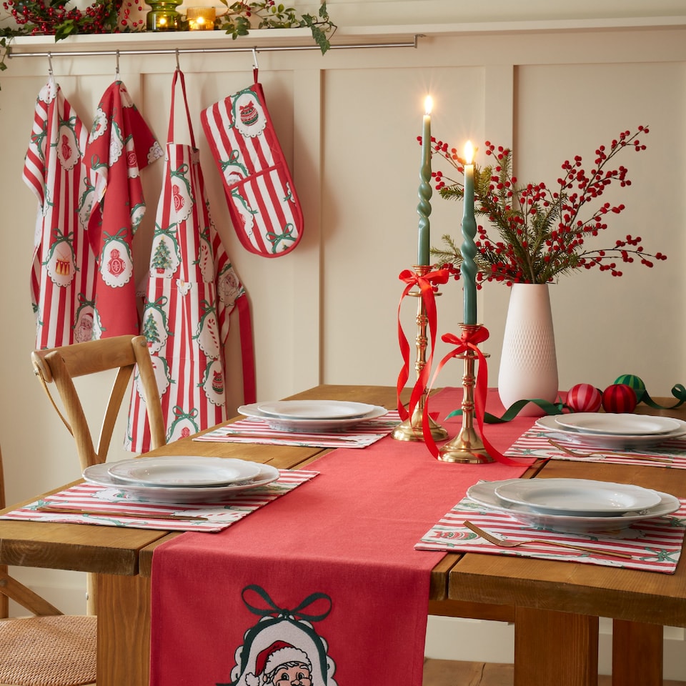 image 1 of Catherine Lansfield Christmas Vintage Stripe Cotton Dining Placemat 4 Pack