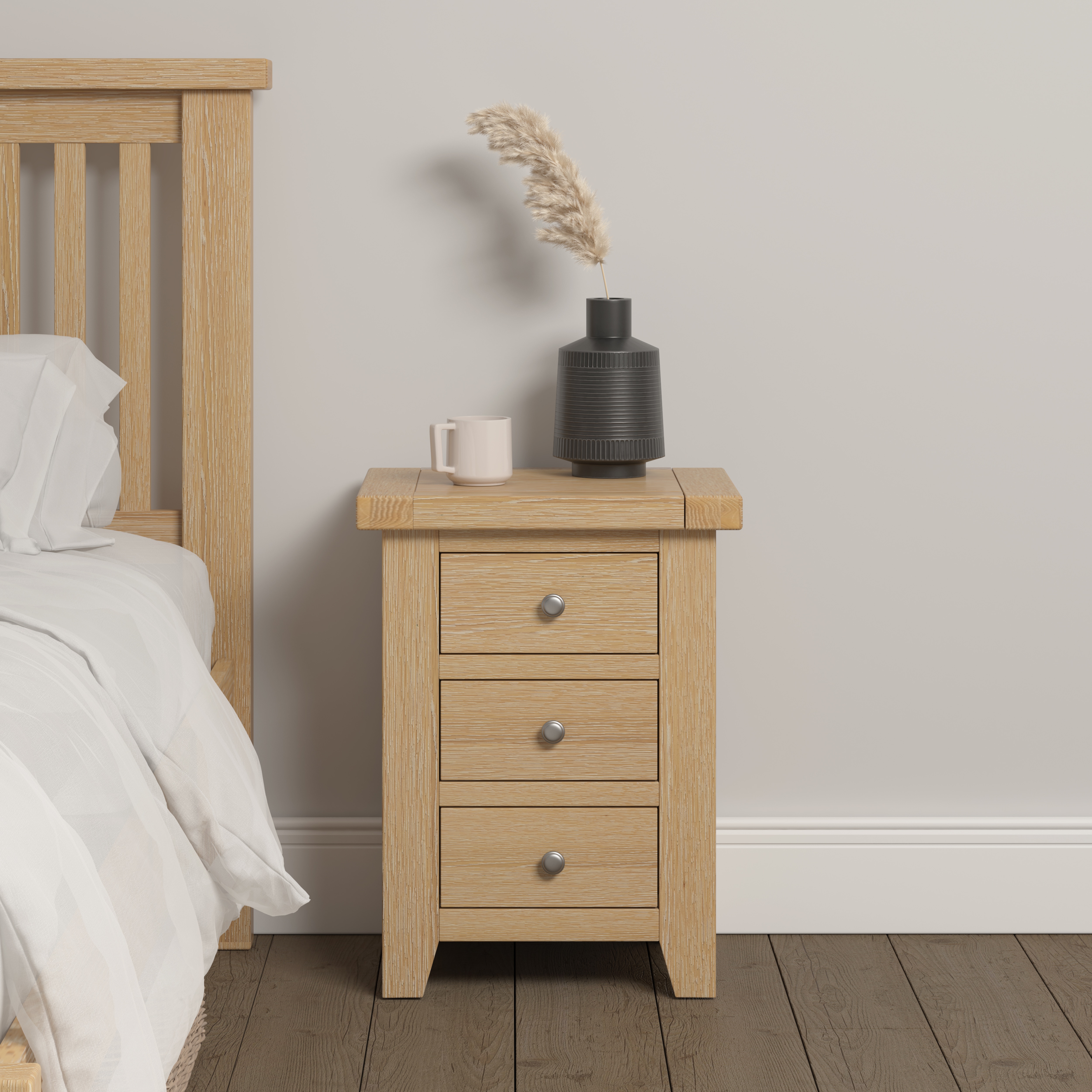 Windsor 3 Drawer Bedside - L37 X W47 X H62.5 Cm - Natural Oak