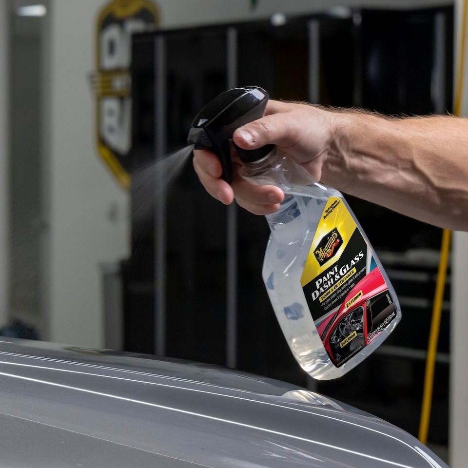 image 1 of Meguiar's Paint Dash & Glass Inside & Out Detailer G250224EU