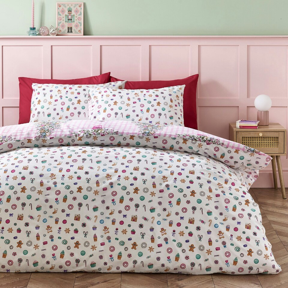image 1 of Catherine Lansfield Christmas Sweets and Treats Reversible Duvet Cover Set Pink Pink | King