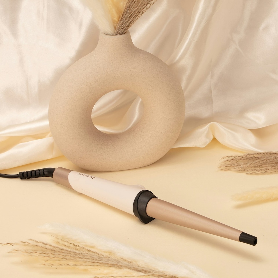 image 1 of Remington Shea Soft Curling Wand