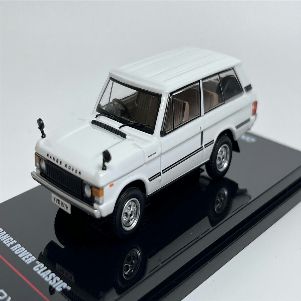 image 1 of Range Rover Classic White 1:64 Scale Inno Models IN64RRCWHI