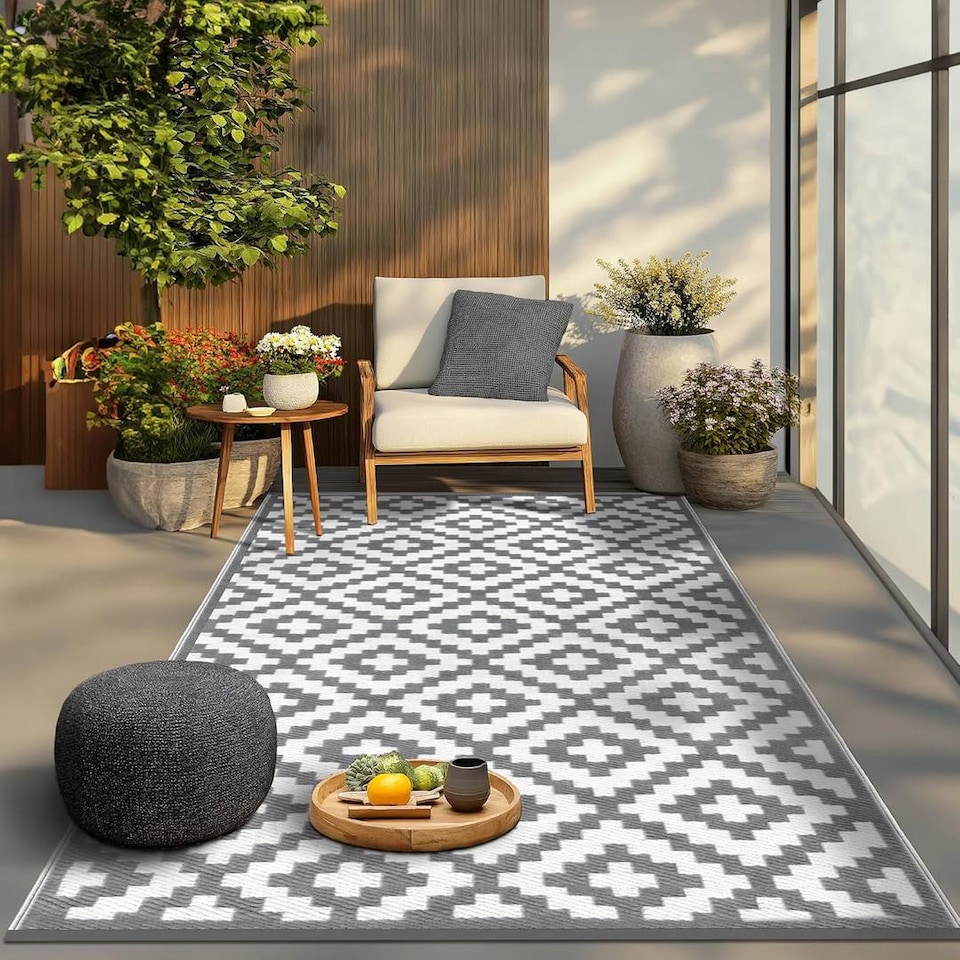 image 1 of Green Decore Lightweight Reversible Stain Proof Plastic Outdoor Rug  Nirvana, Grey/White, 120cmx180cm (4ftx6ft) | Grey