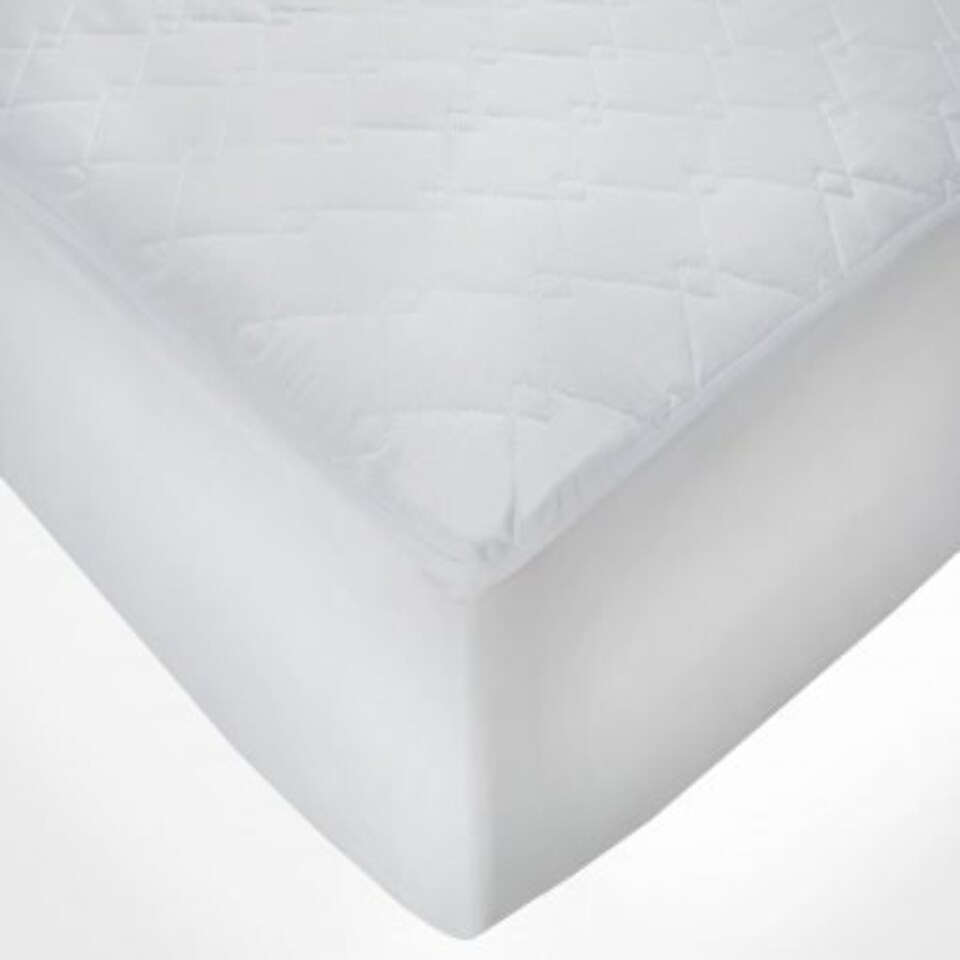 image 1 of Evernight Collection Microfibre Quilted Extra Deep Mattress Protector in White - Super King