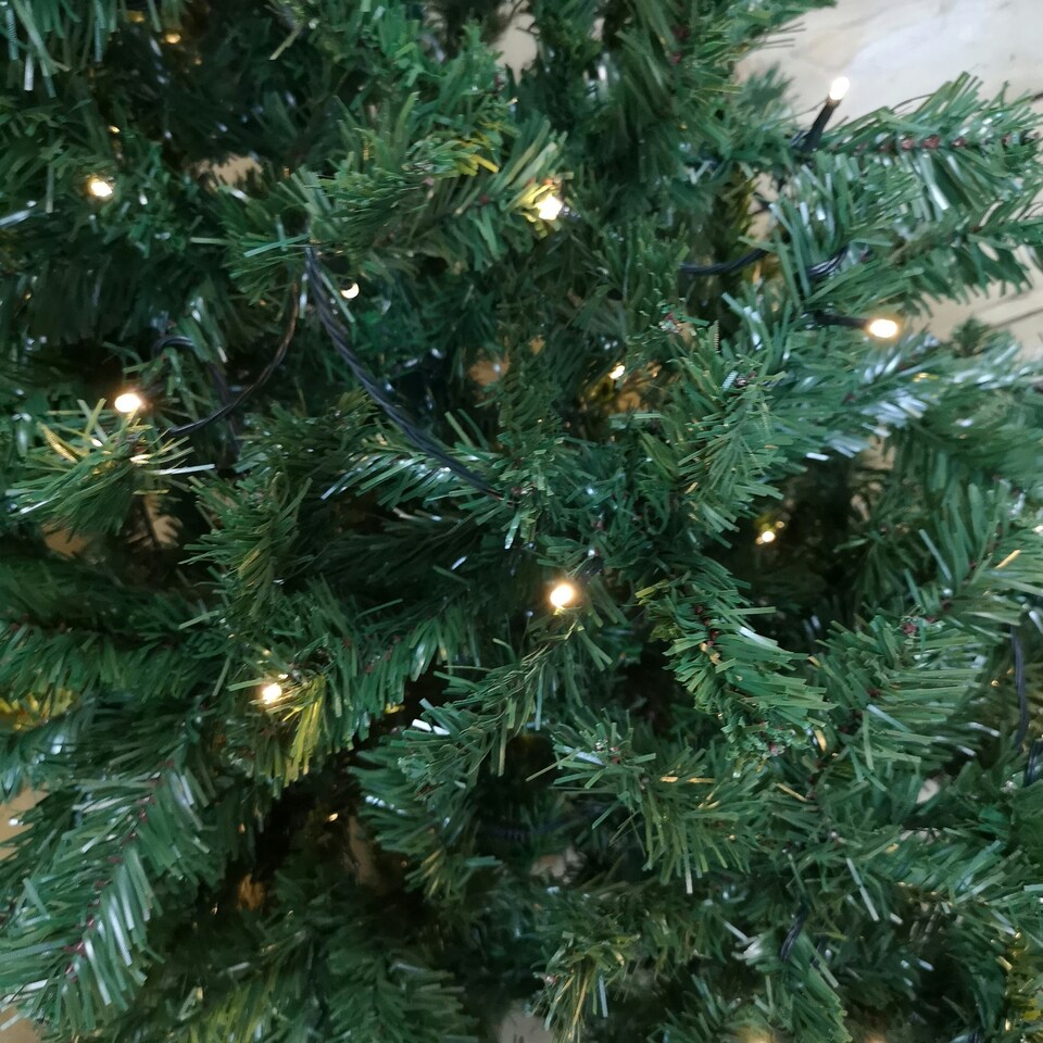 image 1 of 7FT 2.1m Indoor Prelit Breckenridge Pine Christmas Tree 200 Multi Action Warm White LEDs