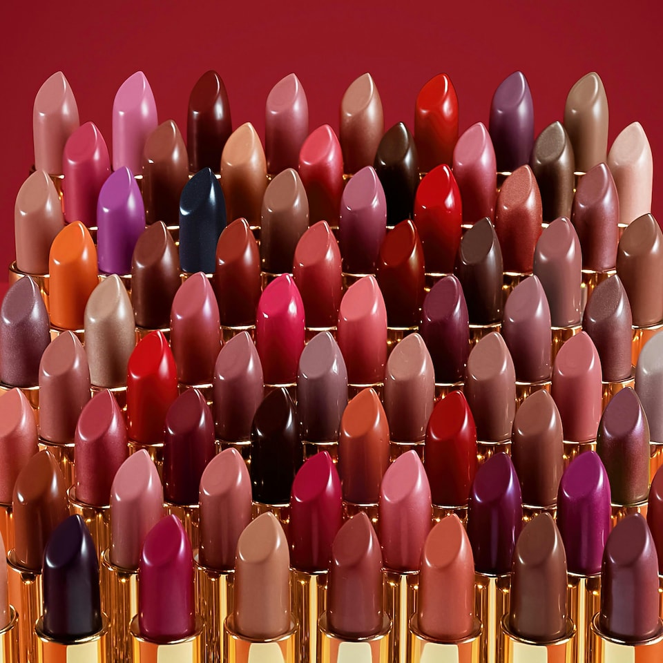 image 1 of Revlon Super Lustrous Lipstick with Moisturising Creamy Formula, Infused with Vitamin E and Avocado Oil, Porto Please N/A