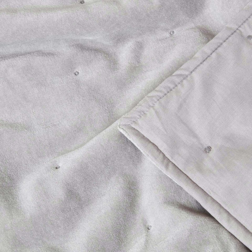 image 1 of Homescapes Light Grey Velvet Quilted Throw - 125 x 150 cm | Grey