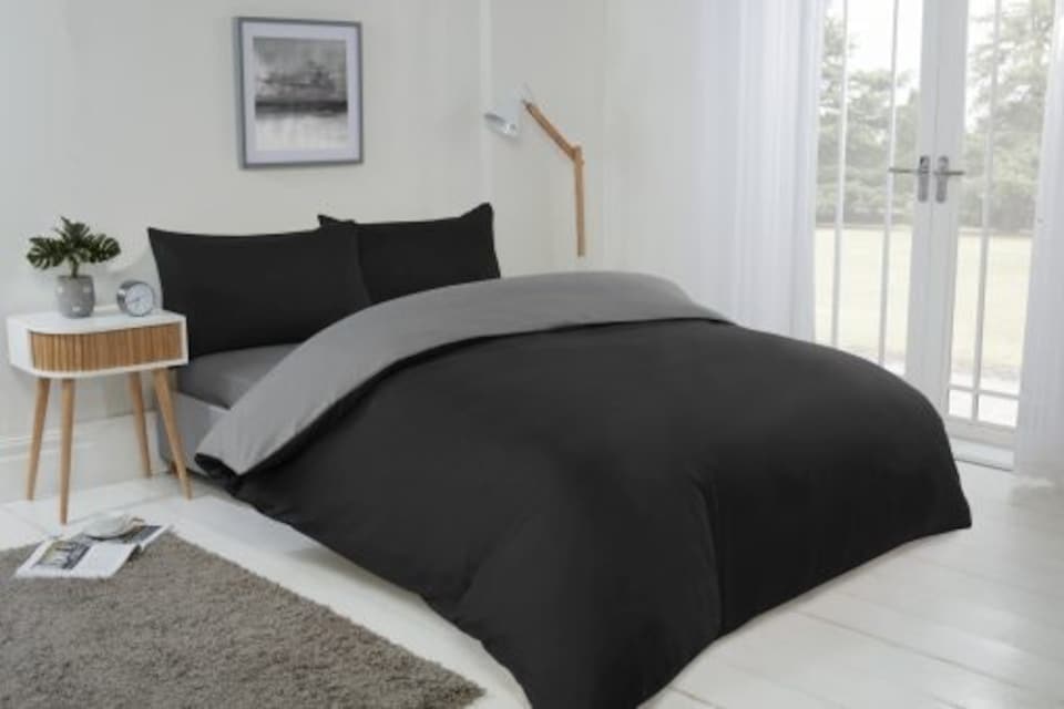 image 1 of Brights Reversible Duvet King Bed BlackGrey