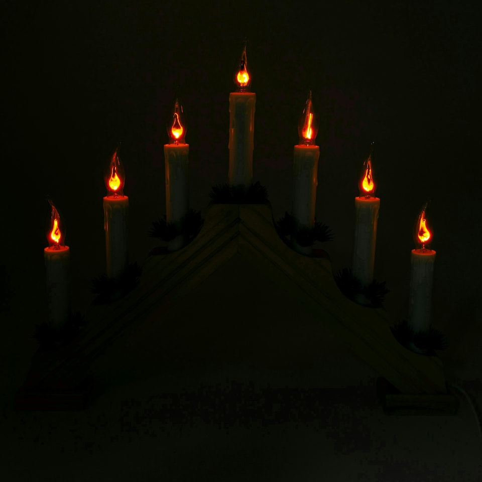image 1 of The Christmas Workshop 70800 Wooden Christmas Candle Bridge