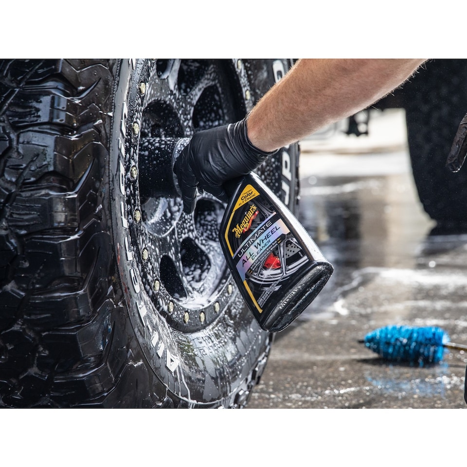 image 1 of Meguiar's Ultimate Wheel Cleaner Acid-Free Brake Dust 709ml G180124EU