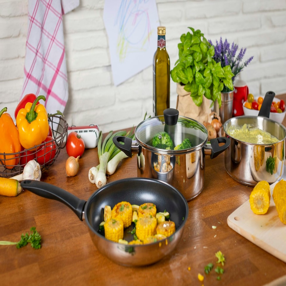 image 1 of Classic Induction cookware set 5pc non-stick saucepan, frying pan & milk pan