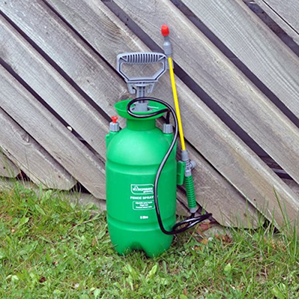 image 1 of 5 Litre Garden Fence Pressure Sprayer with Adjustable Spray Nozzle | Green | Green