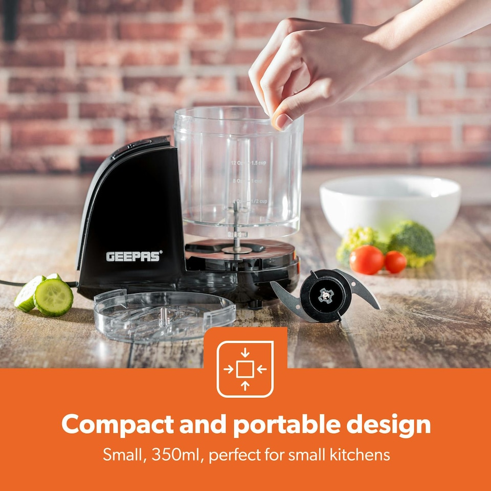 image 1 of GEEPAS Multi Chopper, 200W | Black
