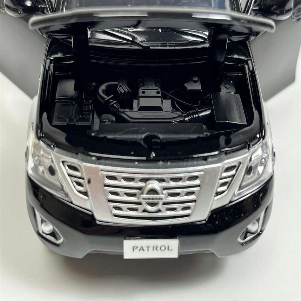 image 1 of Nissan Patrol Y62 Black LHD 1:32 Scale Tayumo 32115014