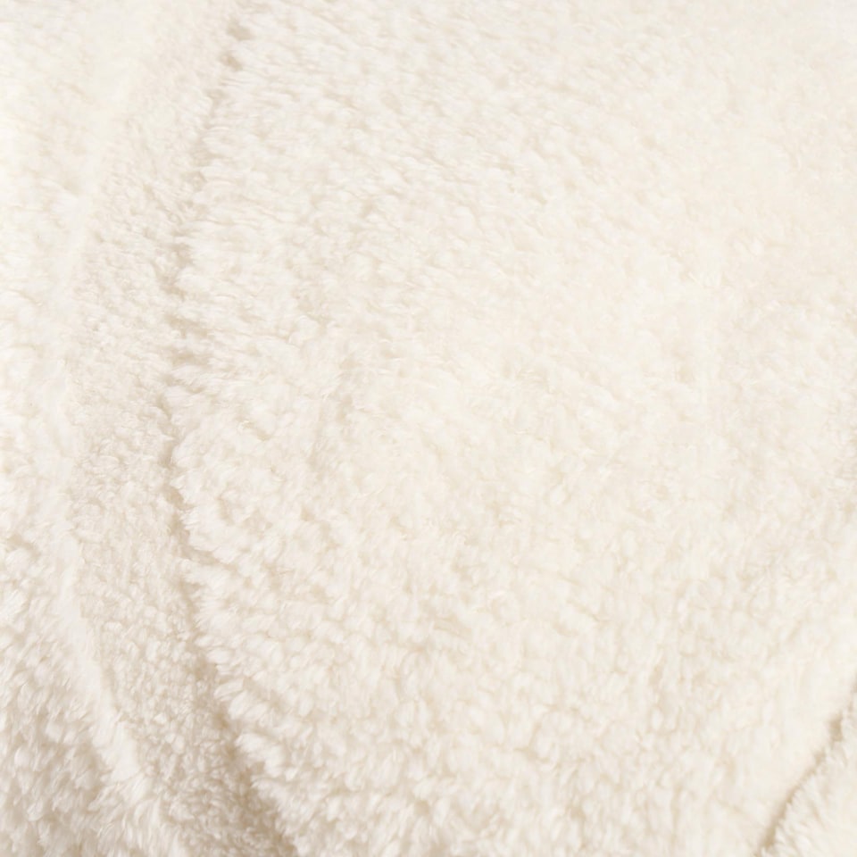 image 1 of OHS Tufted Contour Throw Teddy Fleece Blanket Winter Soft Warm Bedspread - 180 x 200cm | White | Ivory