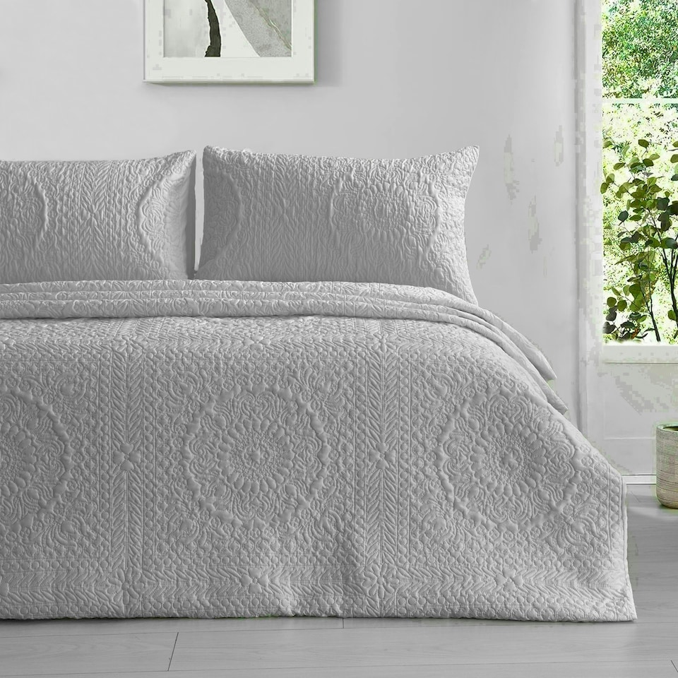 image 1 of Intimates Winchester Pinsonic Quilted Luxury Bedspread Set White | White | One Size