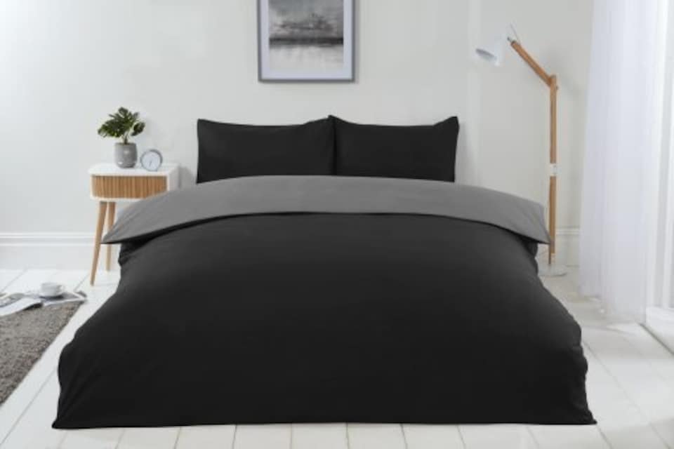 image 1 of Brights Reversible Duvet King Bed BlackGrey