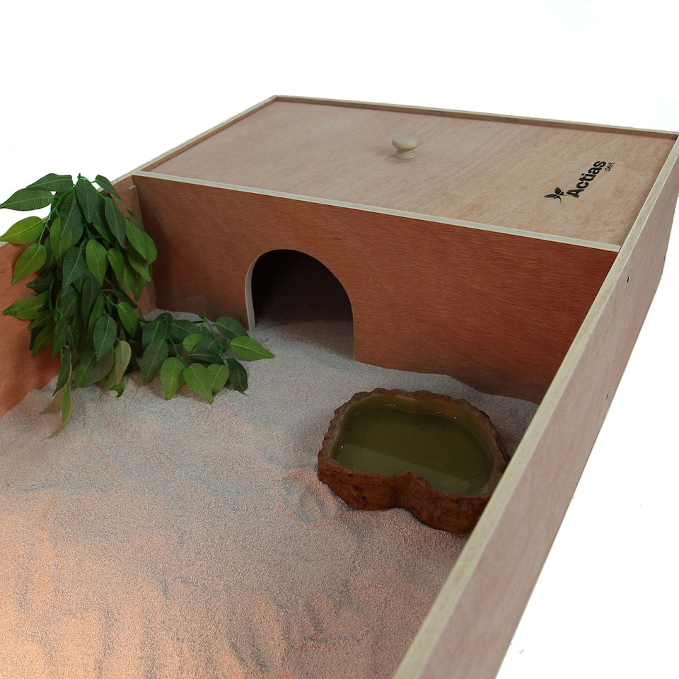 image 1 of Actiaspet - Tortoise & Small Pet Wooden House with Run & Lamp Arm (Wood, 1140 x 550 x 200mm)