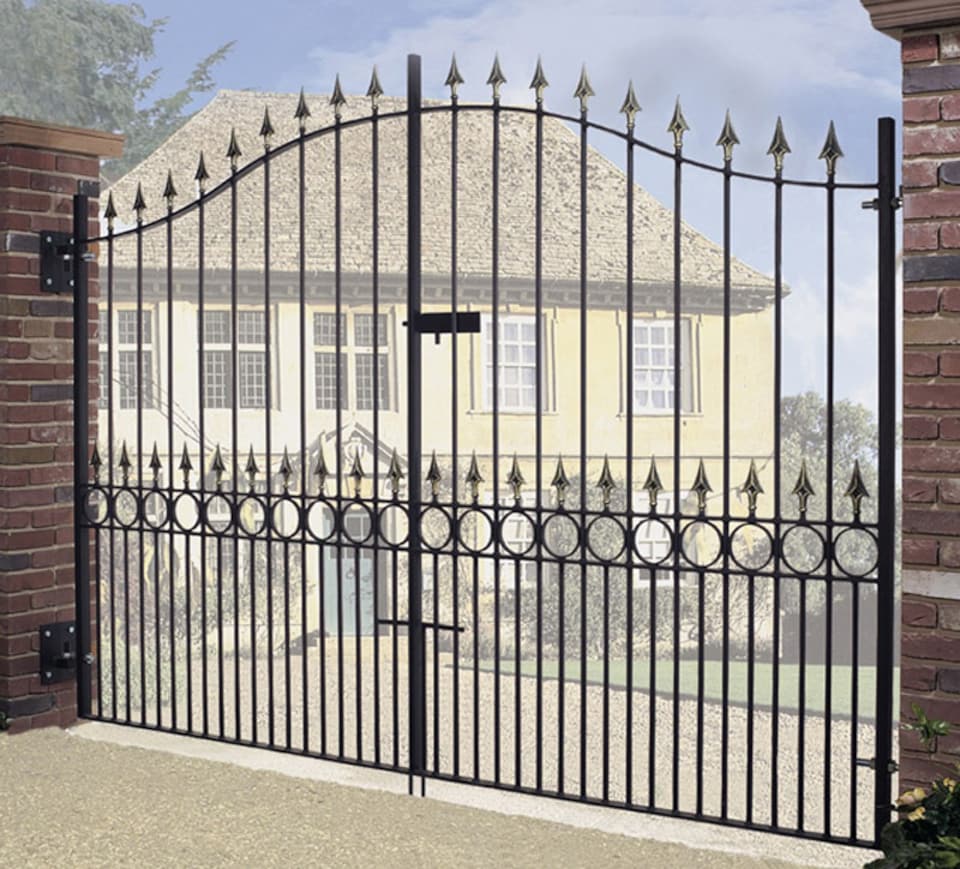 Balmoral Premium Spear Top Tall Bow Top Double Gate - Steel - Fits Gap 3353 mm x 2082 mm High - Electro Galv./Black Powder Coated | Black | 1