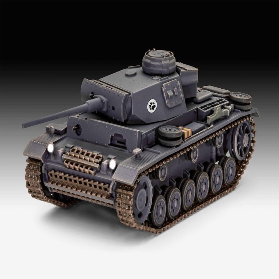 image 1 of Revell World of Tanks Pz.Kpfw.III (1:72 Scale)