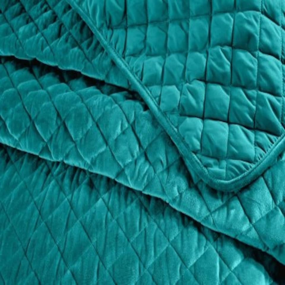 image 1 of Banbury Bedspread Emeral Green Green | Green