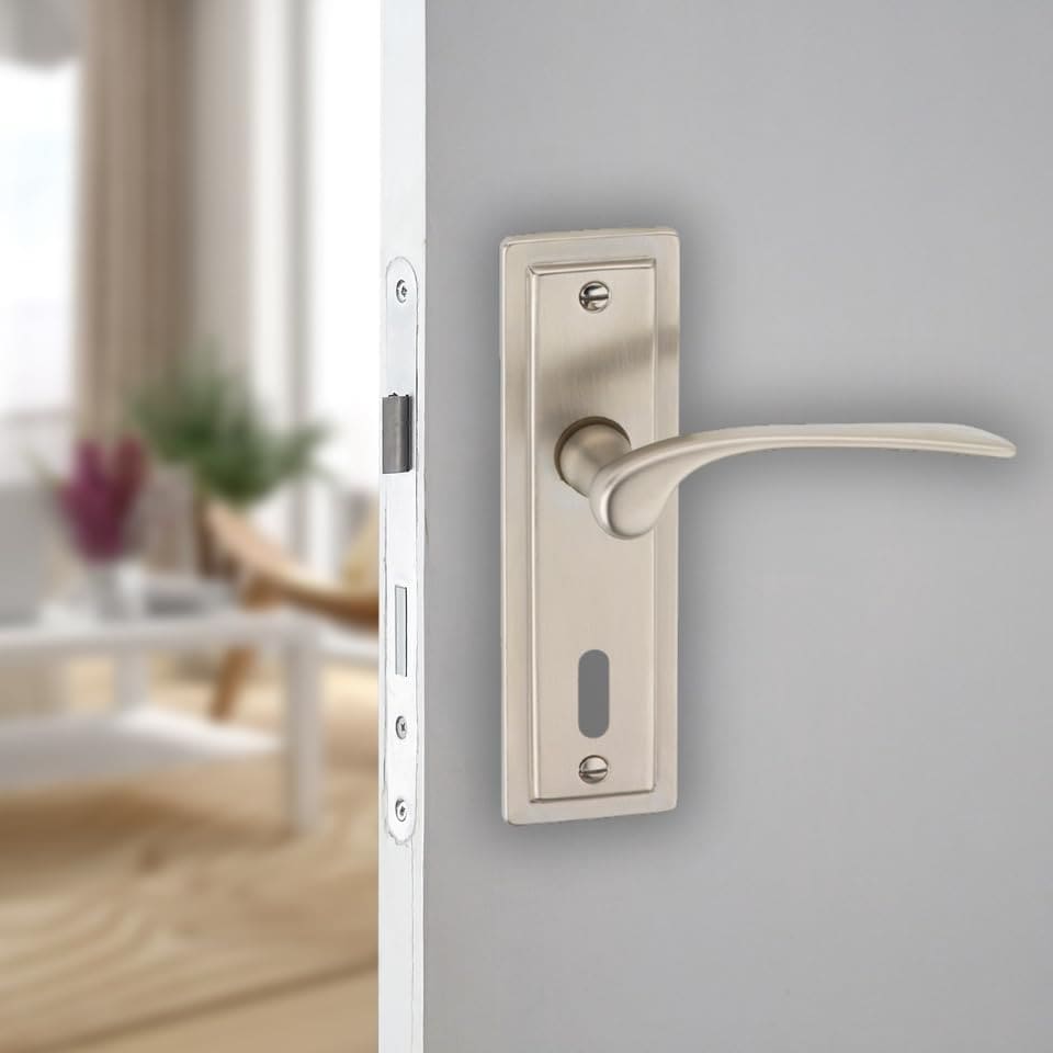 image 1 of Como Metal Lever Latch Door Handles Set Round Rose Internal & External | Silver | Satin Nickel Keyhole | 1