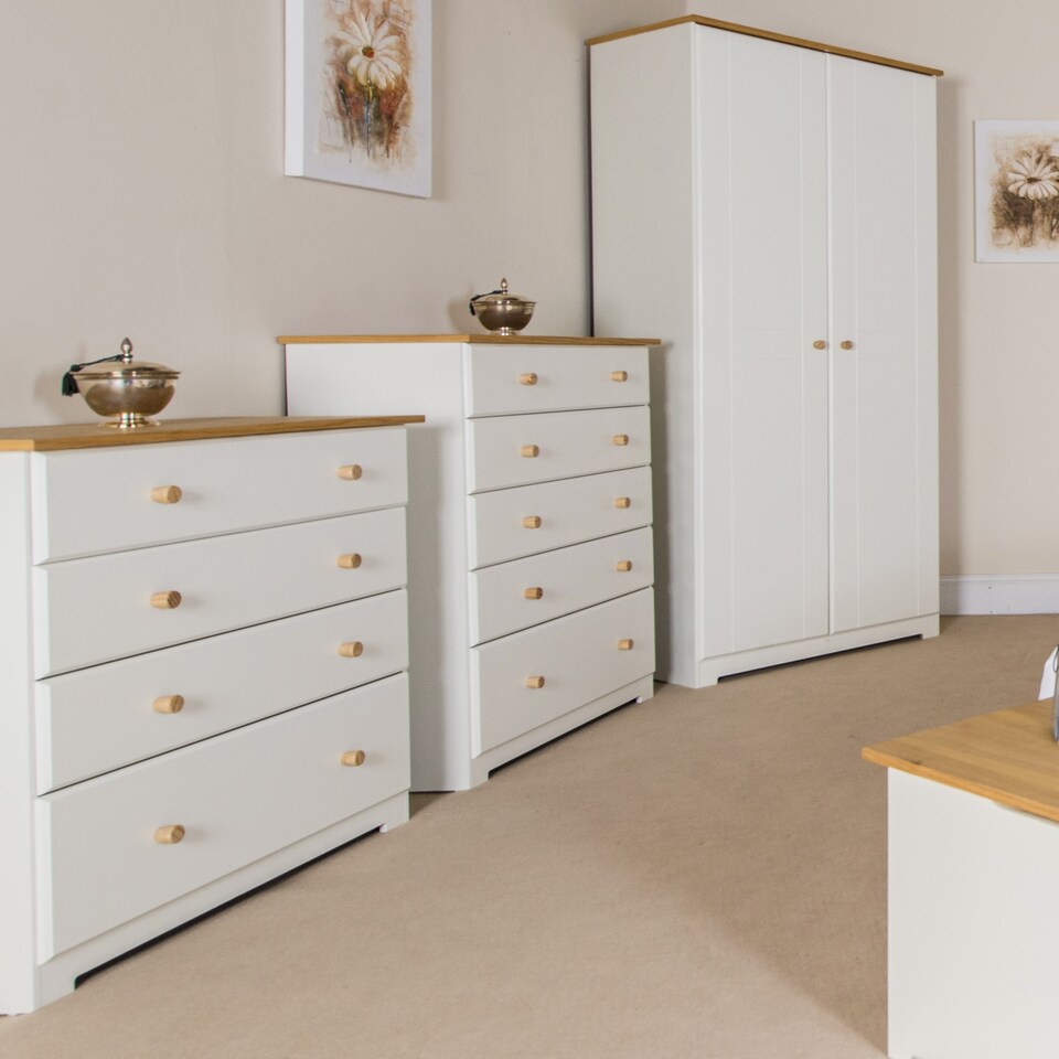 image 1 of Colorado 4 Drawer Chest - White Painted Wood Bedroom Storage Cabinet with Oak Effect Top | White | White | 1