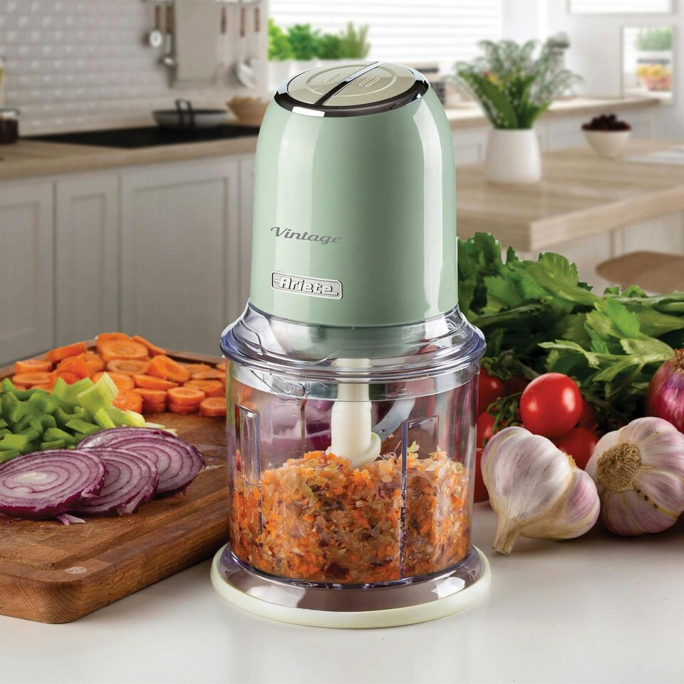 image 1 of Ariete 438/04 Vintage Mini Chopper, 400W, 600ml Graduated Beaker, 2 Speeds, Stainless Steel Blades, Green