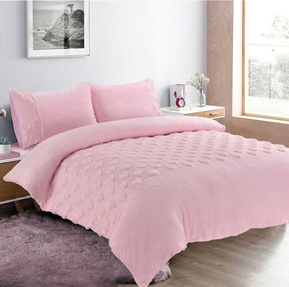 image 1 of Homes Linen Pink Hearts Teddy Fleece Duvet Cover Set Super Soft Fluffy Embossed Heart Design Warm Cosy Winter Bedding Set | Pink | Super King