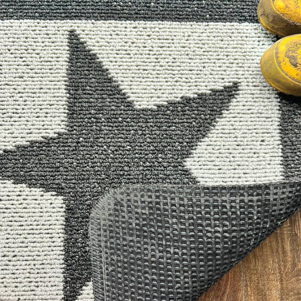 image 1 of My Stain Resistant Mat Star Charcoal 67x150