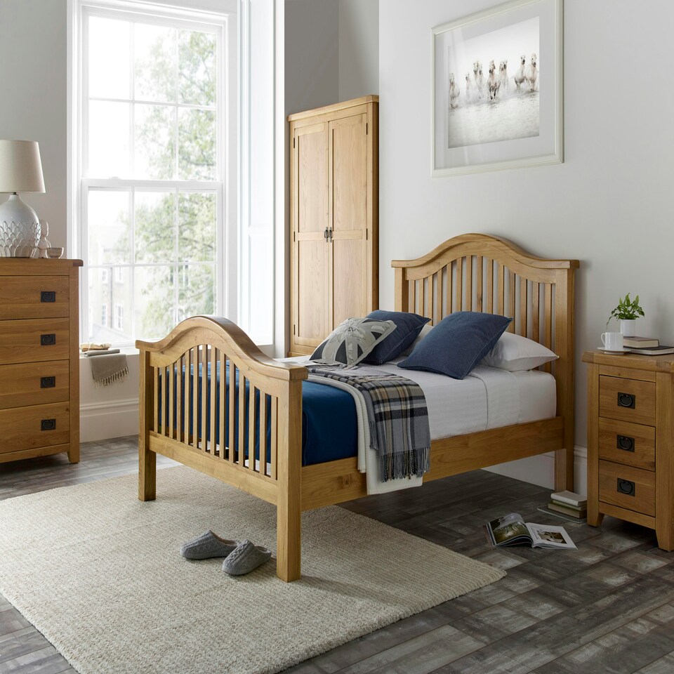 image 1 of 6ft Super King Real oak,Chunky, Curved, Solid,strong,wood bed frame.High foot end wooden bedstead