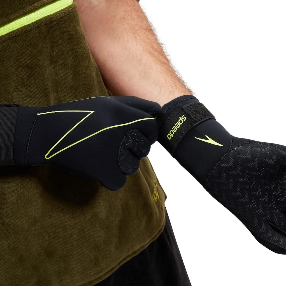 image 1 of Speedo Unisex-Adult Swim Gloves | Pool Essentials Training Aids, Check, Xs