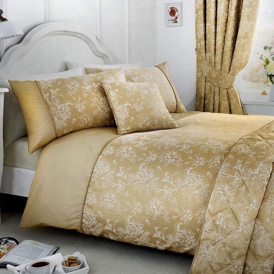 image 1 of D & D Jasmine Bedspread Champagne