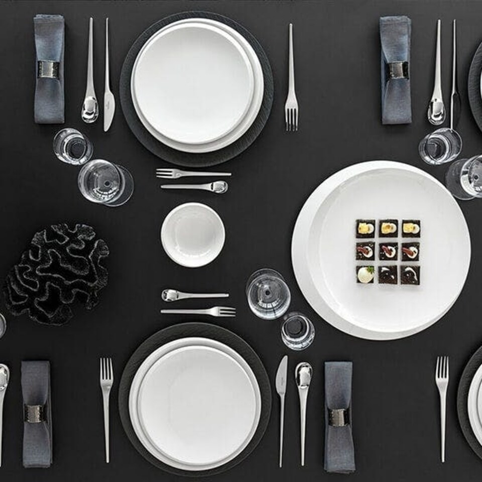 image 1 of Villeroy & Boch New Moon Salad Plate