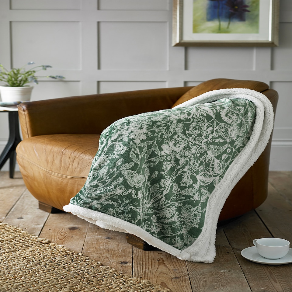 image 1 of Secret Garden Green Luxury Sherpa Fleece Throw 140x180cm – Soft Plush Blanket | Green