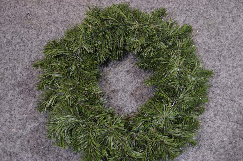 image 1 of 45cm Plain Green Colorado Christmas Door Wreath with PVC Tips